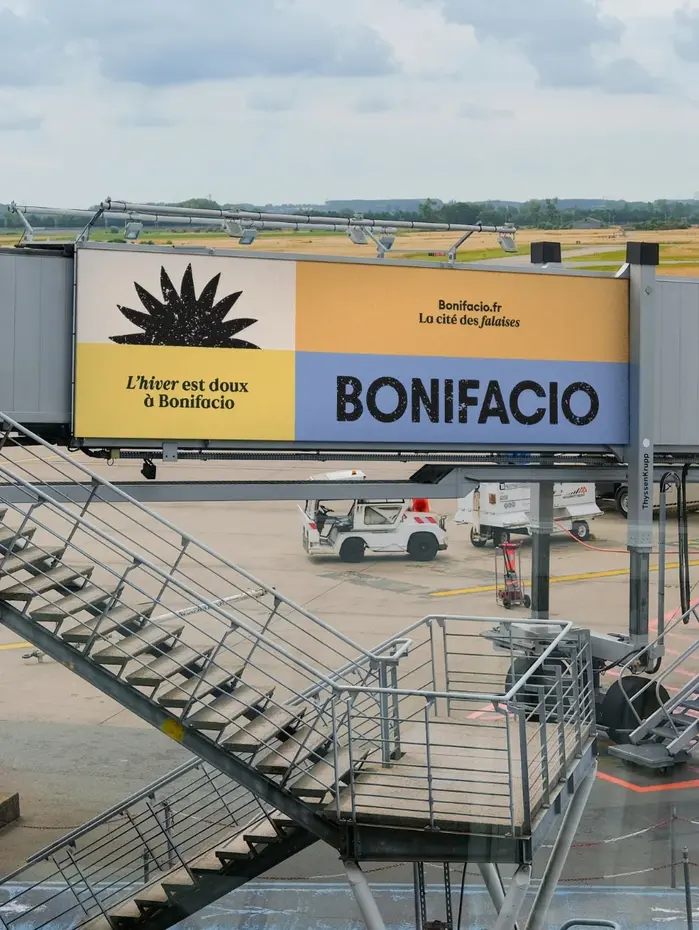 Bonifacio city branding 9