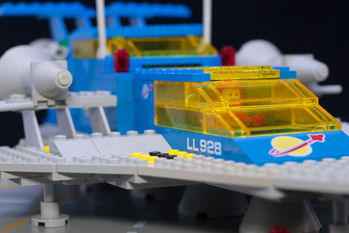LL 928 Lego bricks 3