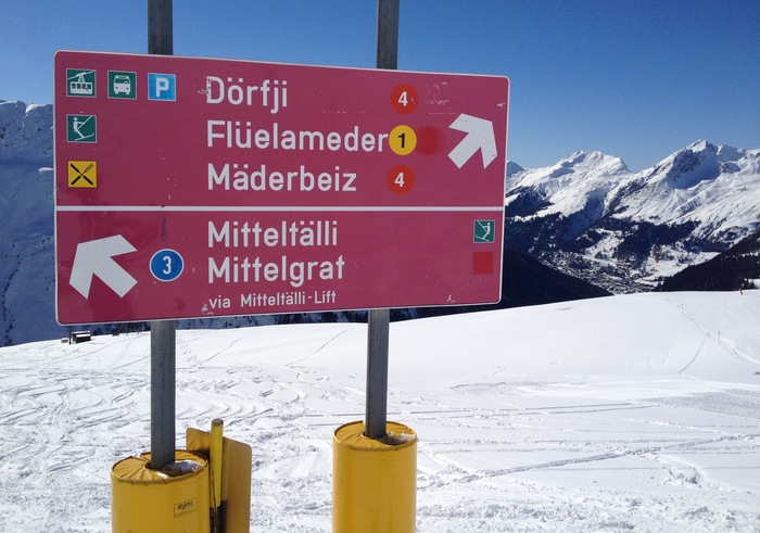 Sign in Pischa, Davos