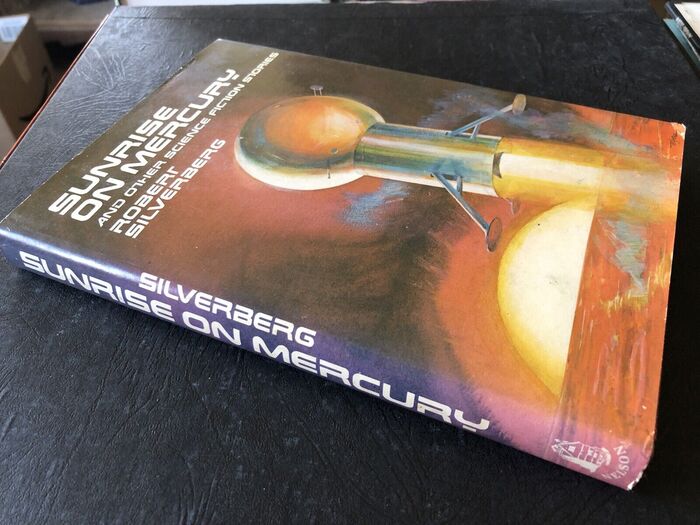 Spine of dust jacket, also featuring Earth.