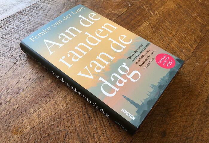 Aan de randen van de dag by Femke van der Laan 2