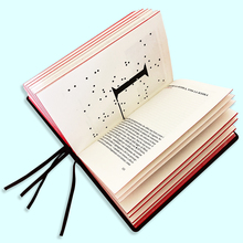 <cite>25 modi per piantare un chiodo</cite> (ISIA Urbino)