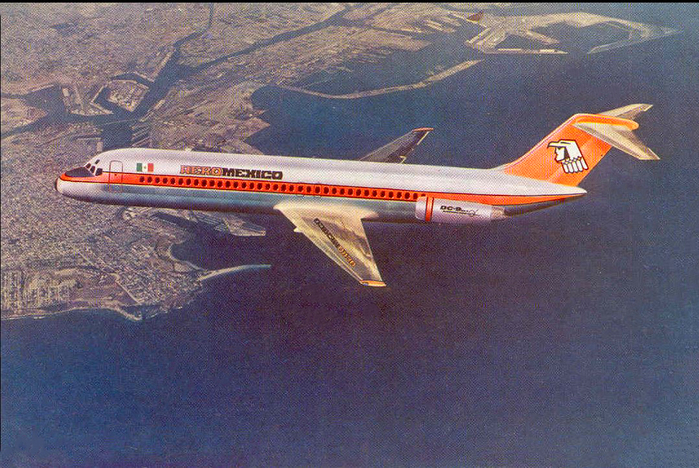 An Aerom&eacute;xico DC-9 as shown on a postcard from 1974