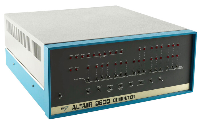 Altair 8800 Computer
