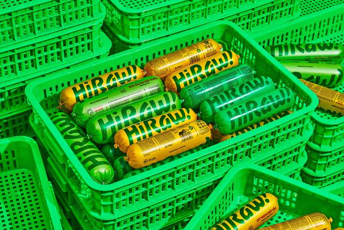 HiRaw! pet food rebrand 3