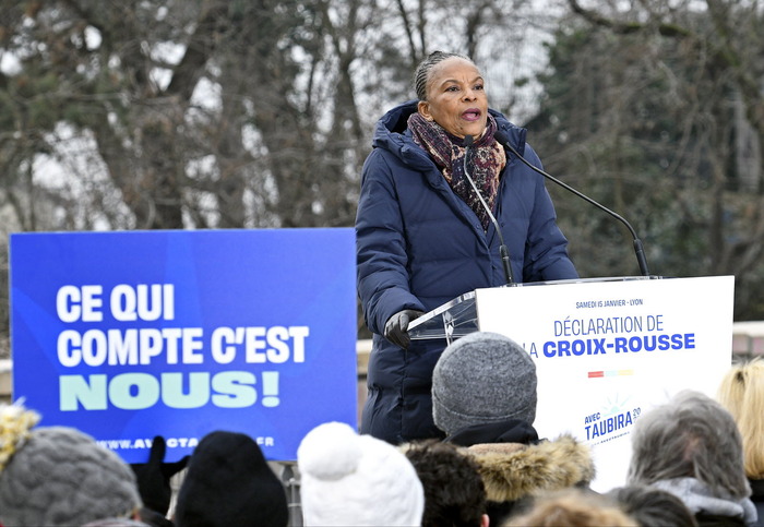 Picture from a sign using Obviously at Taubira’s candidacy announcement rally
