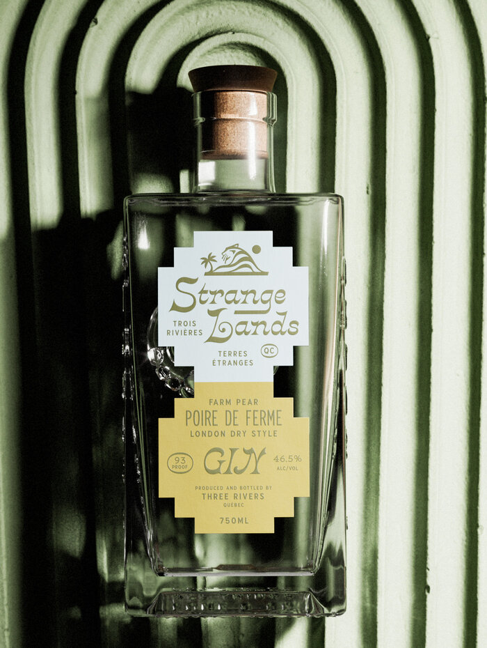 Strange Lands Gin 3
