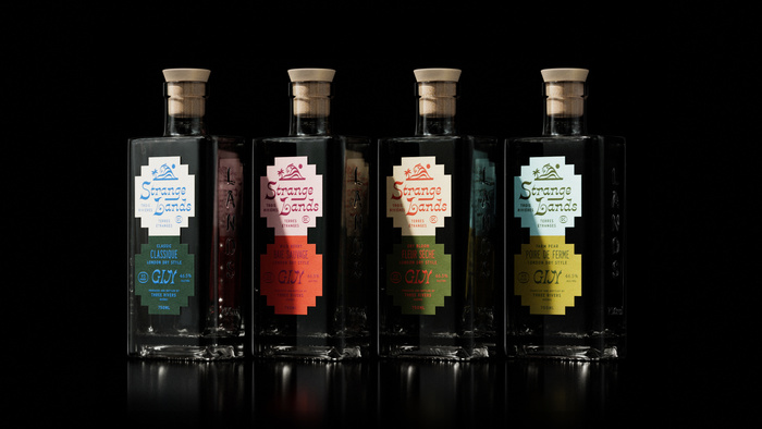 Strange Lands Gin 9