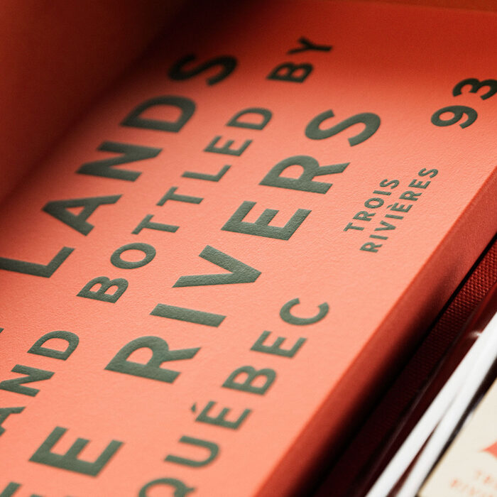 Strange Lands Gin 13
