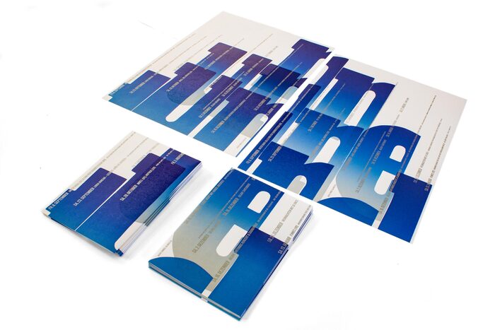 Small posters and folded small posters