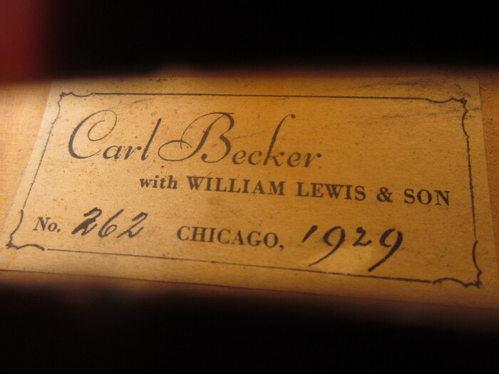 This label from 1929 shows a new design that Becker Sr. used until his son joined him.