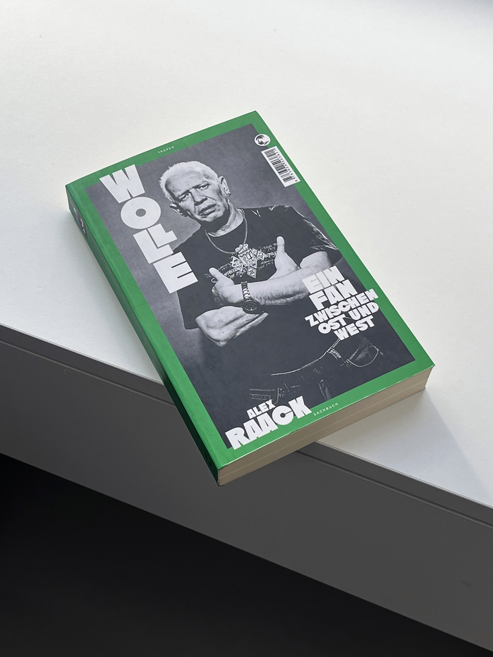 Wolle – Ein Fan zwischen Ost und West by Alex Raack 2