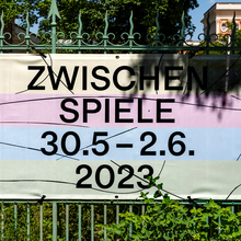 Zwischen Spiele