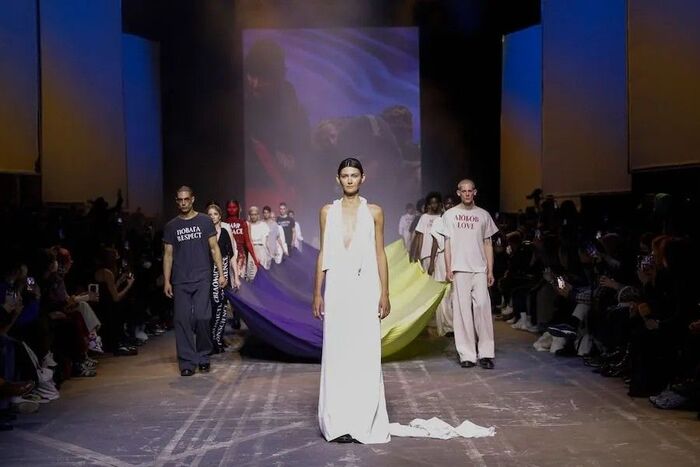 Jean Gritsfeldt at Mercedes-Benz Fashion 2022 8