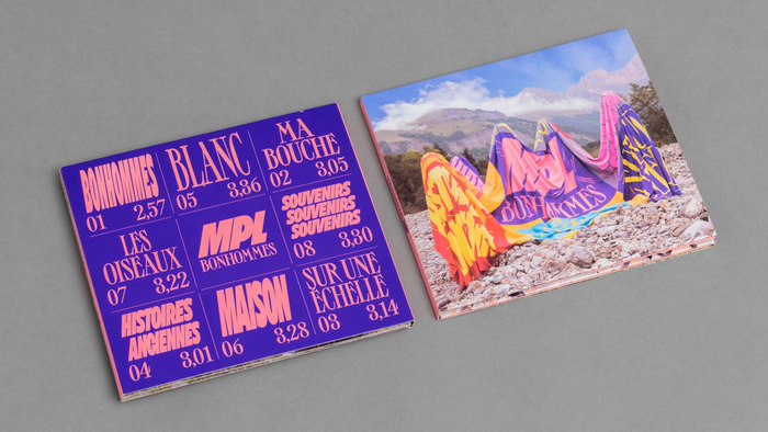 Front and back cover of the CD edition