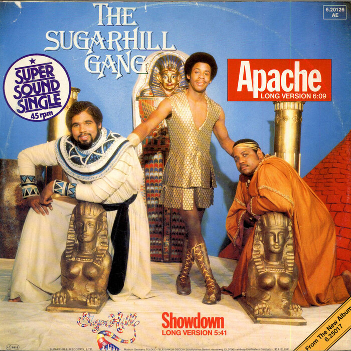 German sleeve for the “Apache” 12″ single b/w “Showdown”. Titles use , with  for the runtime. The sticker (“SUPER SOUND SINGLE”) is in  Ultra with its descending alternate S and G. [More info on Discogs]