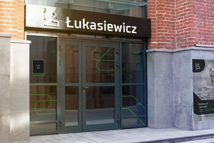 Łukasiewicz 6