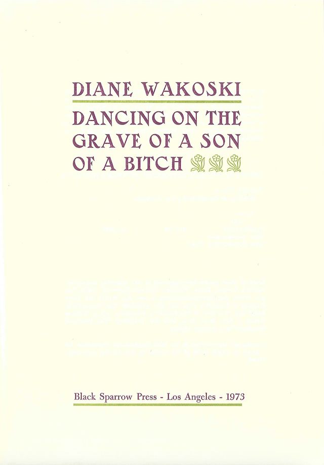 The title page has the book’s title set in all caps, printed in two colors. The secondary typeface is . In the second printing from 1974, the title page is printed in black.