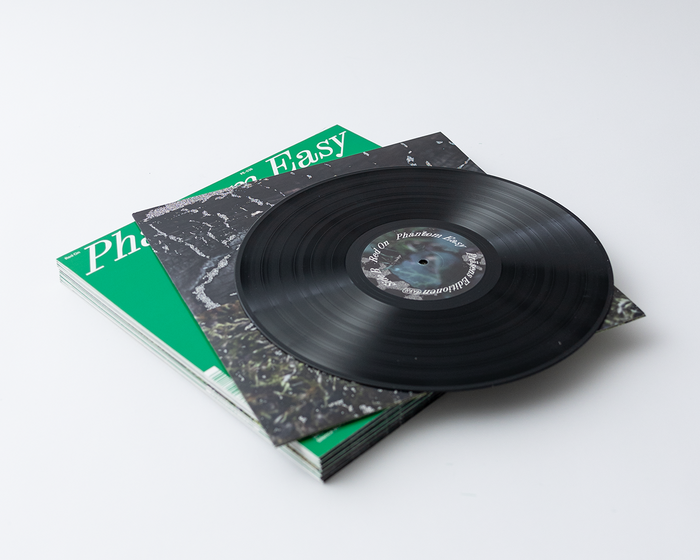 Red On – Phantom Easy album art 1