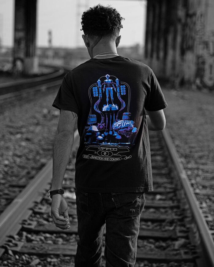 Puffco – Peak Pro launch T-shirt 2
