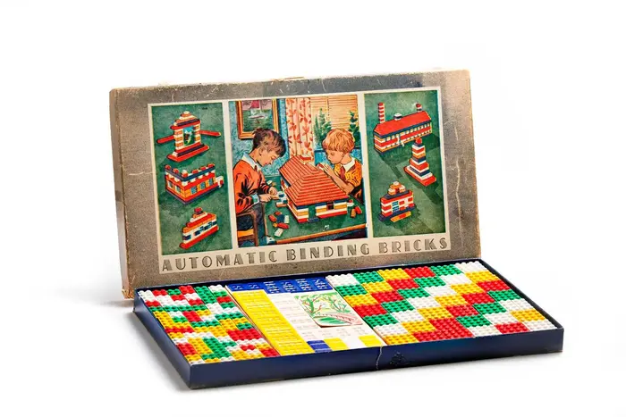 LEGO – Automatic Binding Bricks set