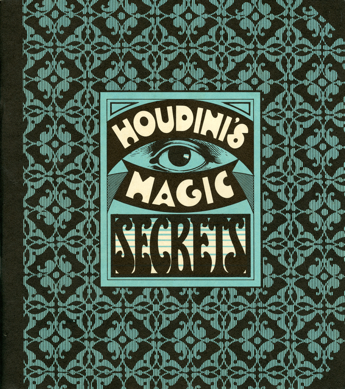 The cover of the instruction booklet pairs Halloween with a hand-drawn bottom-heavy serif of condensed proportions.