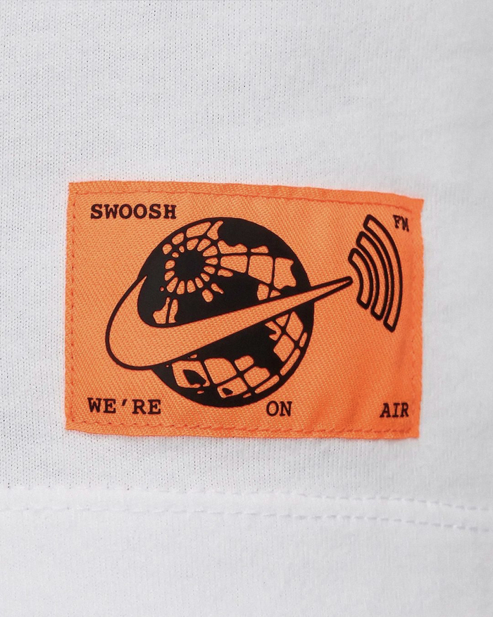 Nike SWOOSH FM 5