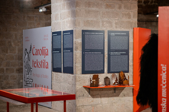 Čarolija tekstila / The Magic of Textiles exhibition 9
