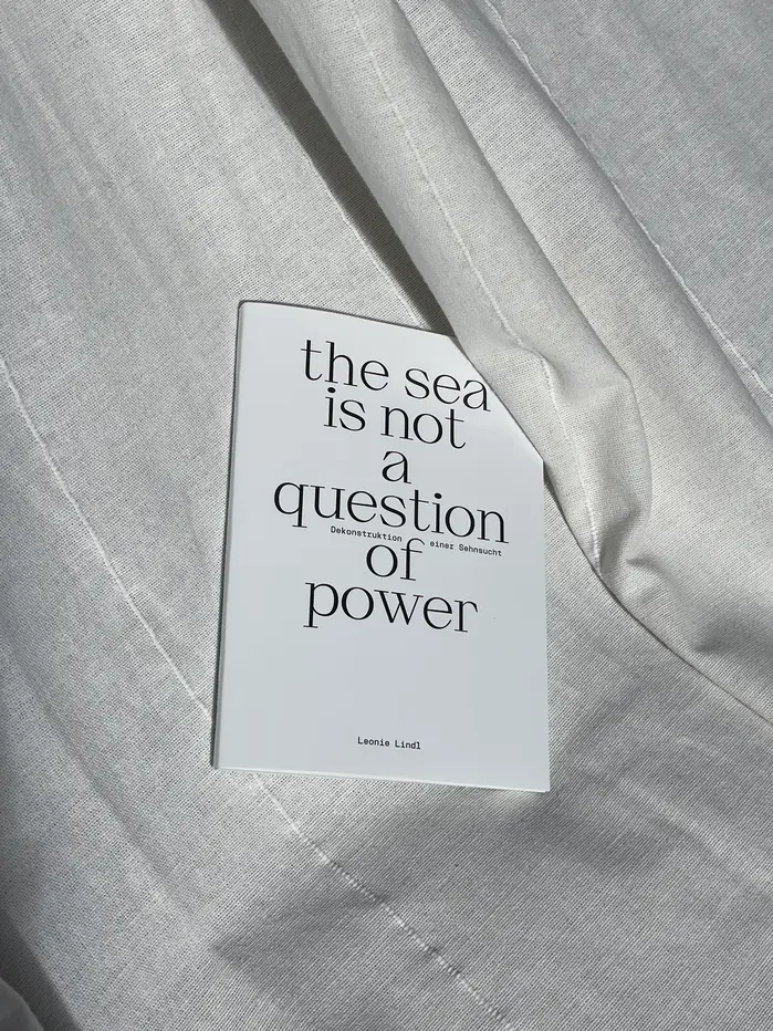 the sea is not a question of power by Leonie Lindl 1