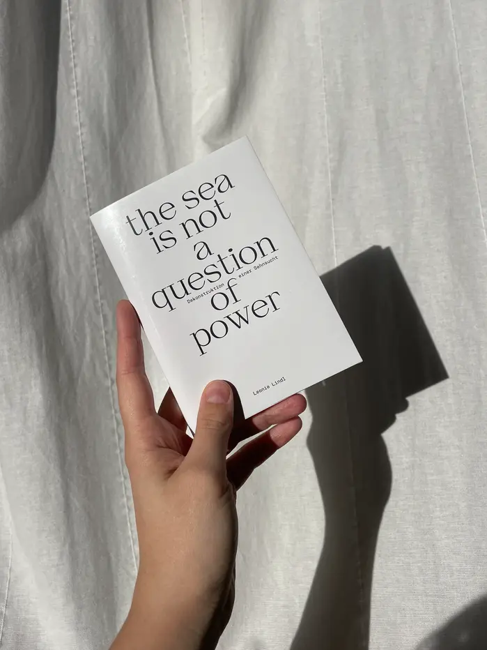 the sea is not a question of power by Leonie Lindl 9