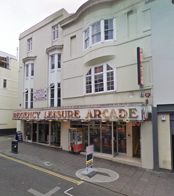 Some time between August 2012 and May 2014 the current sign replaced this earlier one. It was also in Windsor, but used 3D letters with a chrome face and a red extrusion. Note the unusual CA ligature, which helps to avoid an unpleasant gap between C and A. This photo is from Google Street View, dated April 2009.