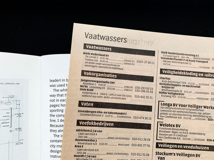 Footnotes issue D: article 15. Sourced from Martin Majoor’s archive, an original sample was inserted manually by the editor into each copy.