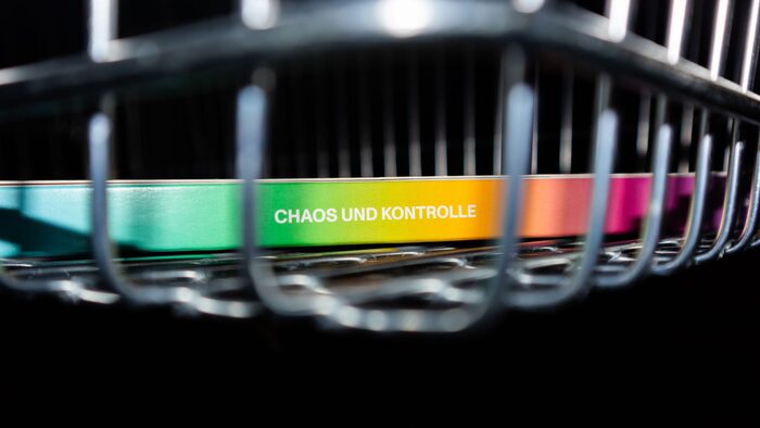 ⌘E magazine, issue 4, “Chaos und Kontrolle” 1