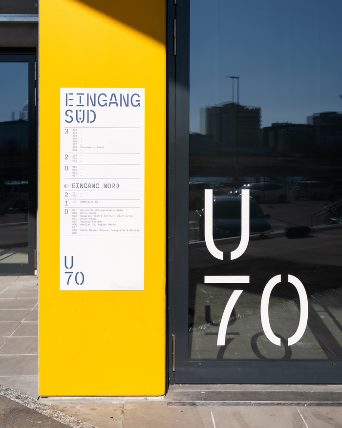 U70 sign system 4