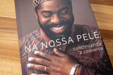<cite>Na nossa pele</cite> by Lázaro Ramos
