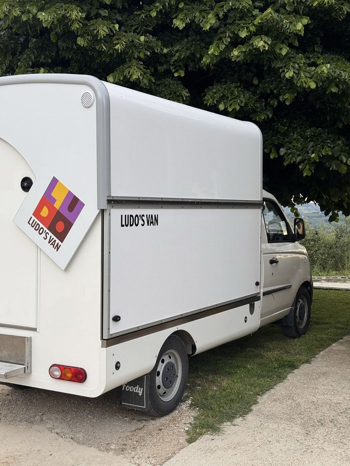 Ludo’s Van 9