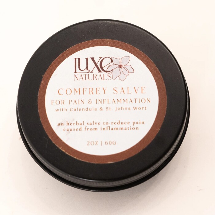 Luxe Naturals logo and packaging 4