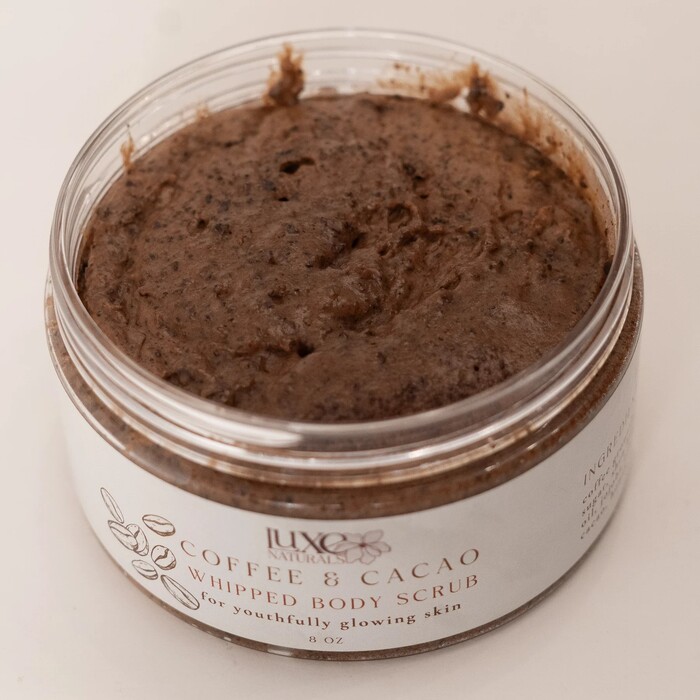 Luxe Naturals logo and packaging 5