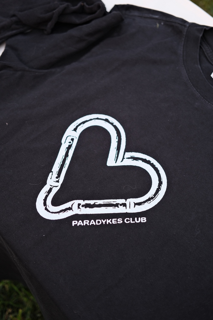 Paradykes Club 9