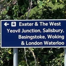 Railtrack and Network Rail identity and signs (1998–)