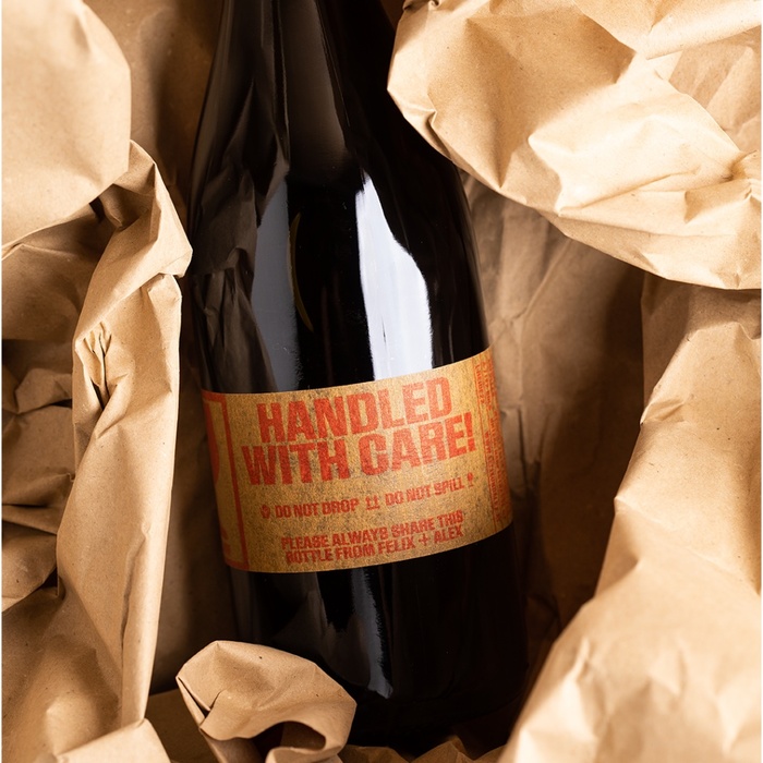 “Handled with care!” wine labels 8