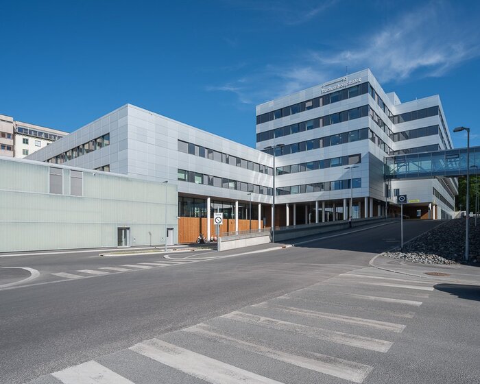 Radiumhospitalet signs 1