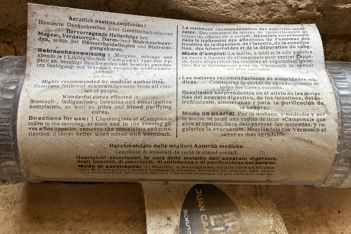 Label featuring Kleukens-Antiqua, Venus, and an unidentified typeface (similar to Stempel&rsquo;s , but with a different M)