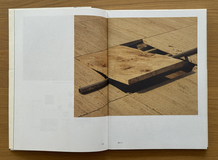 Inviting Life by Stella Rahola Matutes, Roger Paez 5