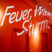 <cite>Neue Erschöpfungsgeschichten</cite>