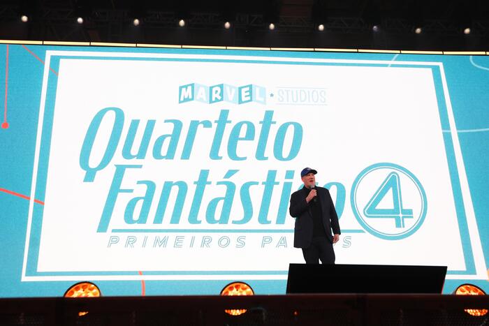 Portuguese version, with custom Q tail and&nbsp;r hook.