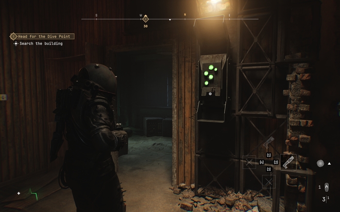 The Traveler recouping herself in a safe room. The standard HUD is shown here, displaying key information such as objectives, items, weapons and a rather small ammo counter.