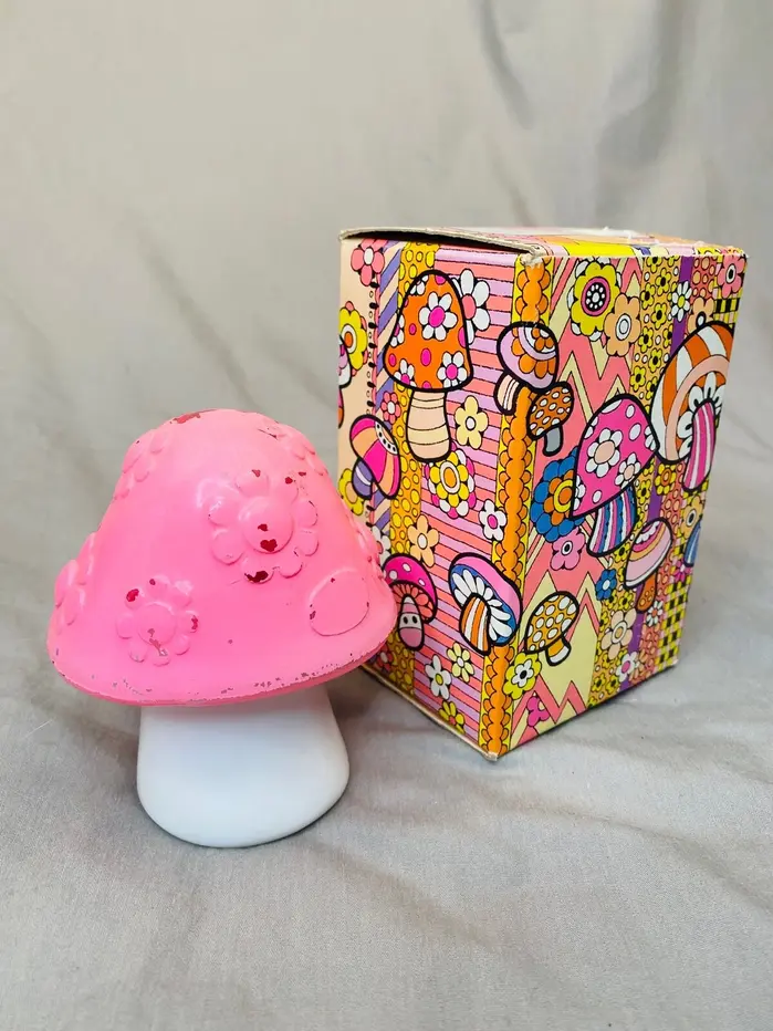 Mushroom Candle / Turtle Candle by Avon 3