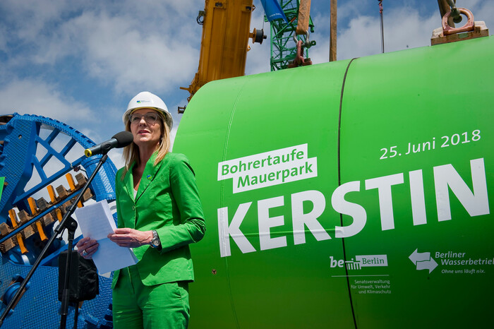 A new drill is inaugurated. The logo of be Berlin is displayed using .