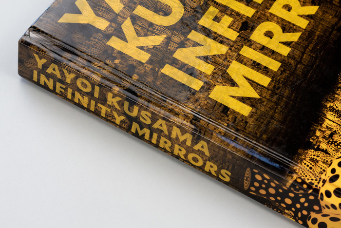 Yayoi Kusama: Infinity Mirrors by Mika Yoshitake 2